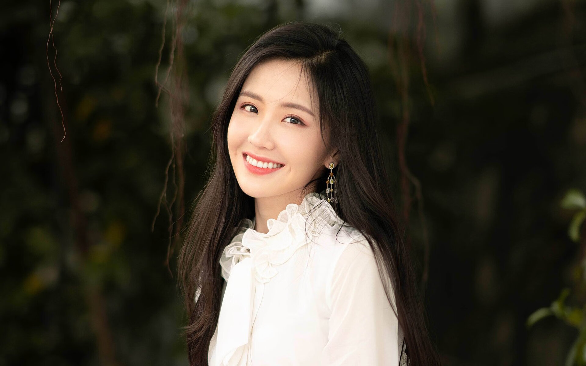 Leyu Sport登录入口-双塔阵容在现代篮球中的新生思路,双塔组合拿过什么冠军