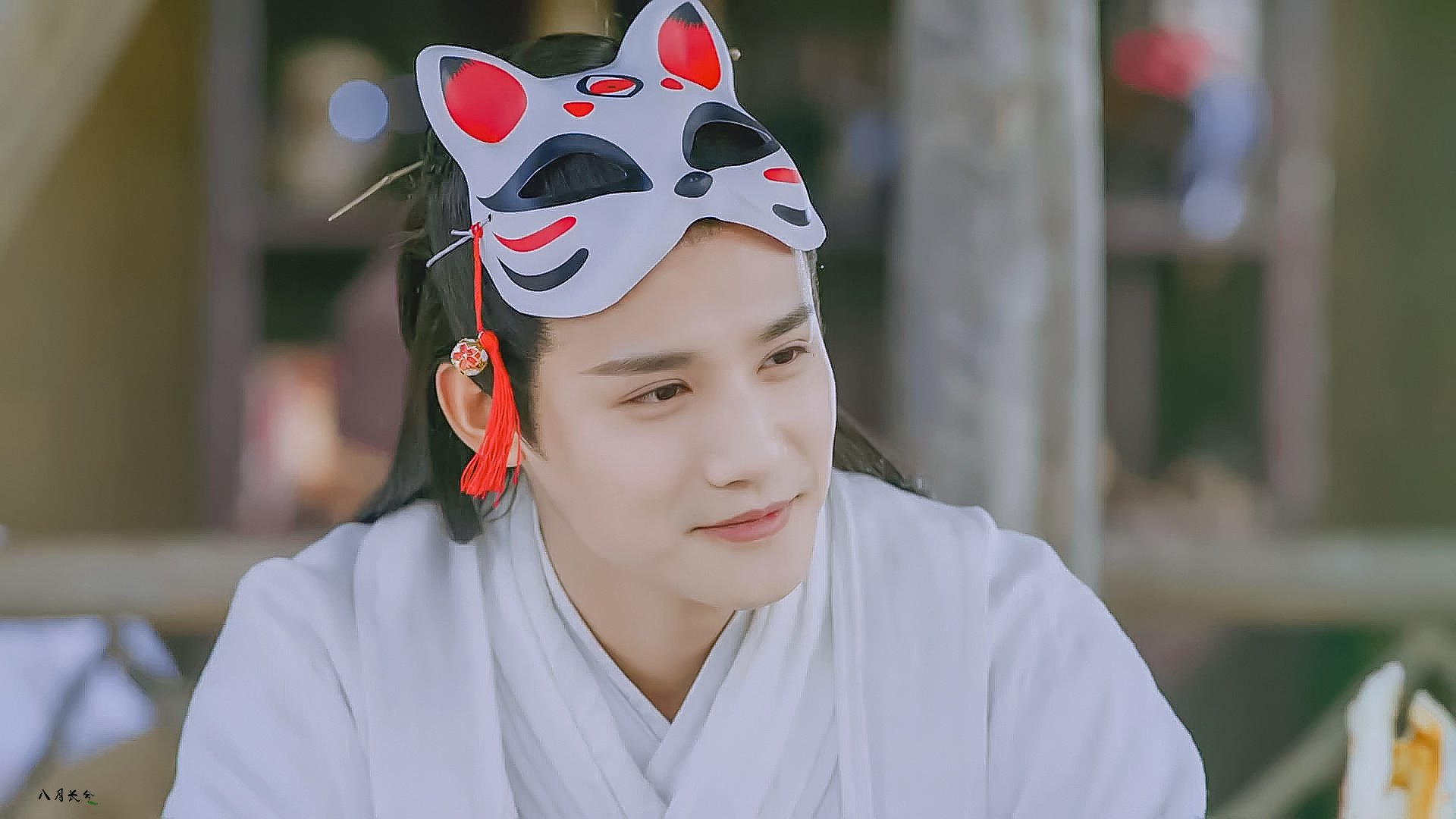 LEYU SPORTS中国官方网站-克莱尔表现亮眼 赢得观众热烈掌声,克莱尔登场作品